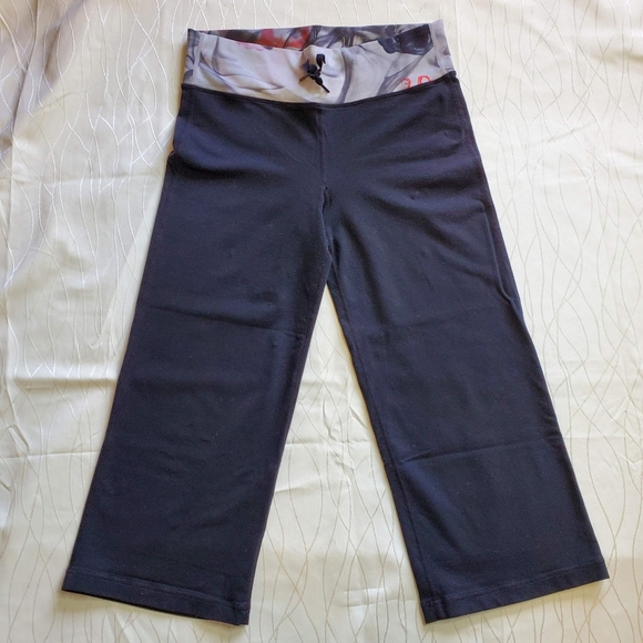 Lululemon Relaxed Fit Crop Leggings 21" size 6 - Picture 2 of 4